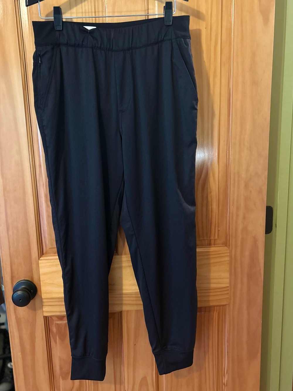 Women’s Black North Face Aphrodite Jogger Pants